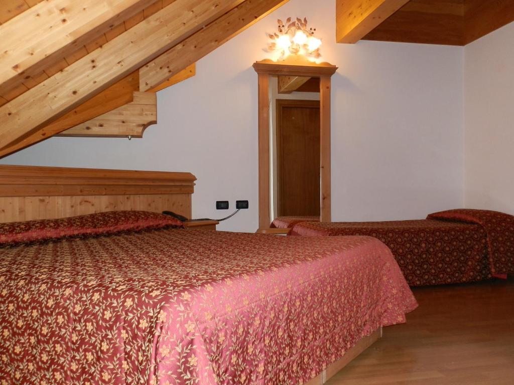 Hotel Milano Asiago Camera foto